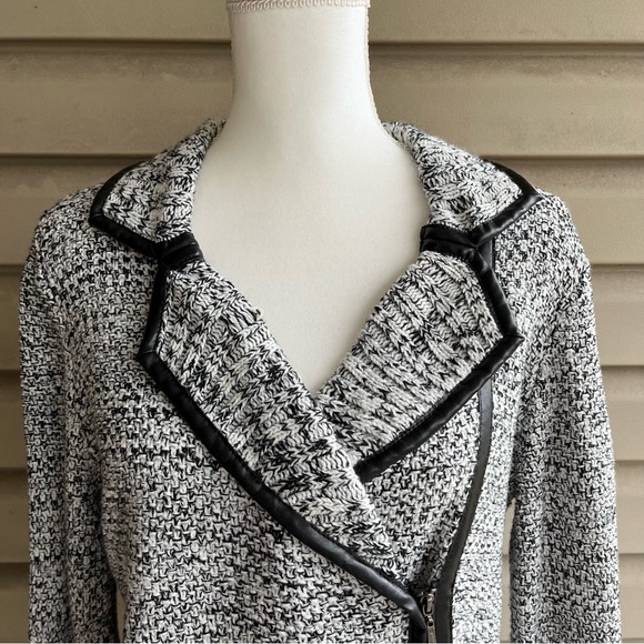 •Linda Matthews• Gray Marled Zipper Cardigan Sweater - Size Medium - Picture 3 of 7